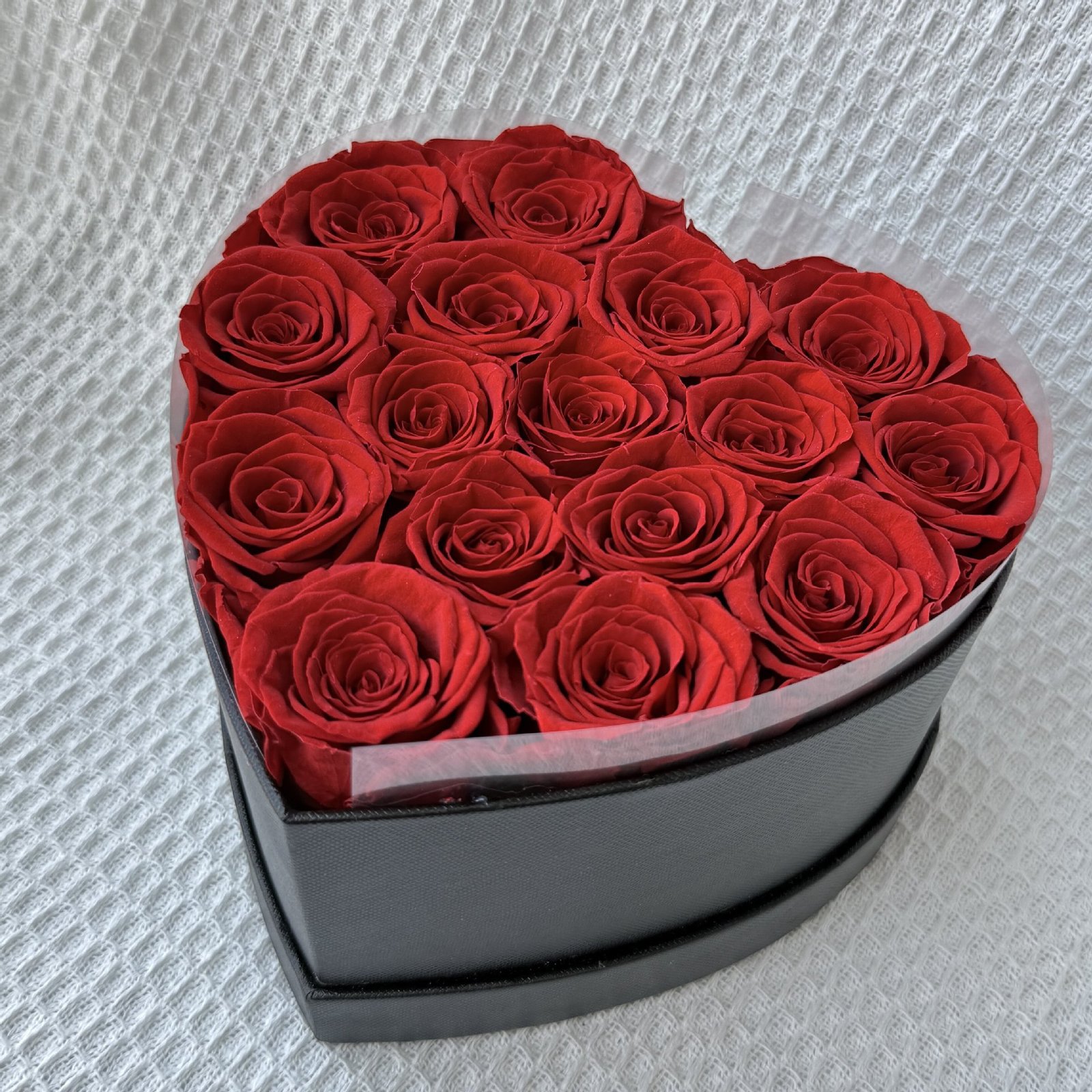 Eternal Flower Hug Bucket Valentine's Day - Image 11
