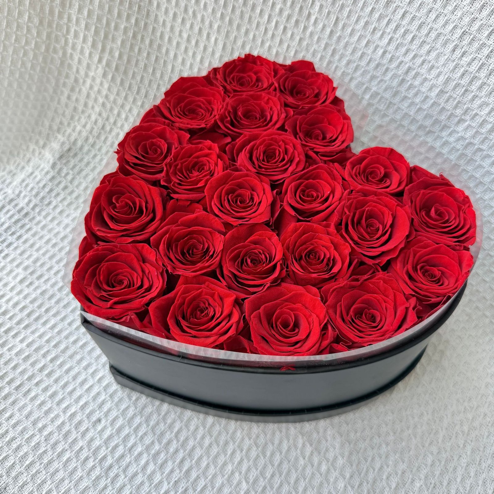 Eternal Flower Hug Bucket Valentine's Day - Image 12