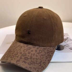 American Retro Leopard Print R-letter Logo Patch Baseball Cap With Soft Top, Versatile For Both Men And Women, Baseball Cap With A Flat Top