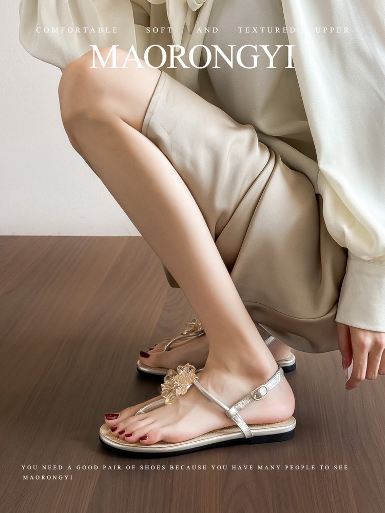 Women's Crystal Petal FairyStyle Vacation Thong Flat Sandals, Summer SlipOn Sandals For Evening Party - Image 3