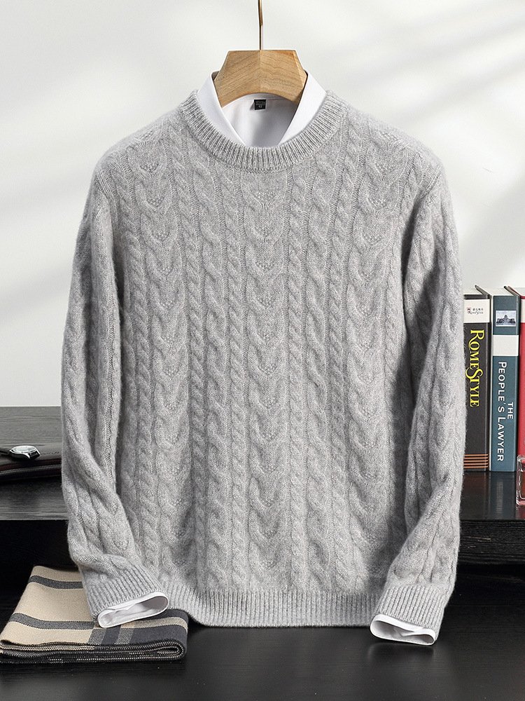 Men's Loose-Fit Thickened Cable-Knit Base Layer Sweater - Image 3