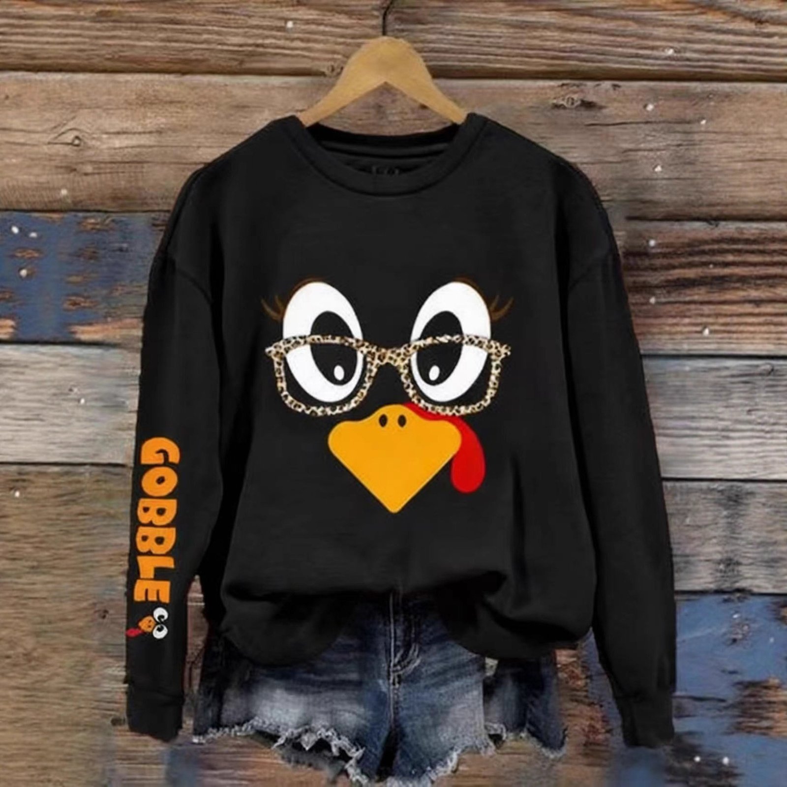 Women's Crew-Neck Sweatshirt With Animal Print - Image 3